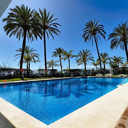 Skol 242 Excellent One Bedroom With Sea Views *
