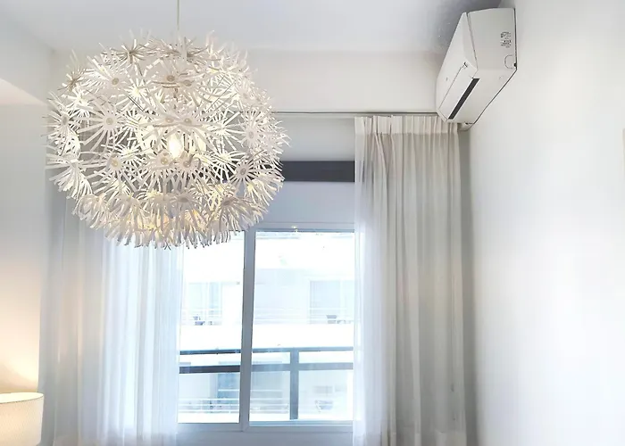 Skol 242 Excellent One Bedroom With Sea Views マルベーリャ