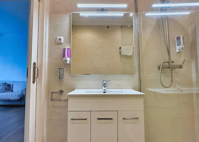 Skol 242 Excellent One Bedroom With Sea Views * マルベーリャ