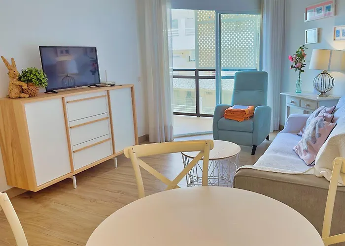 아파트 Skol 242 Excellent One Bedroom With Sea Views *