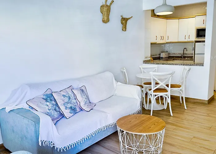 Skol 242 Excellent One Bedroom With Sea Views Daire *