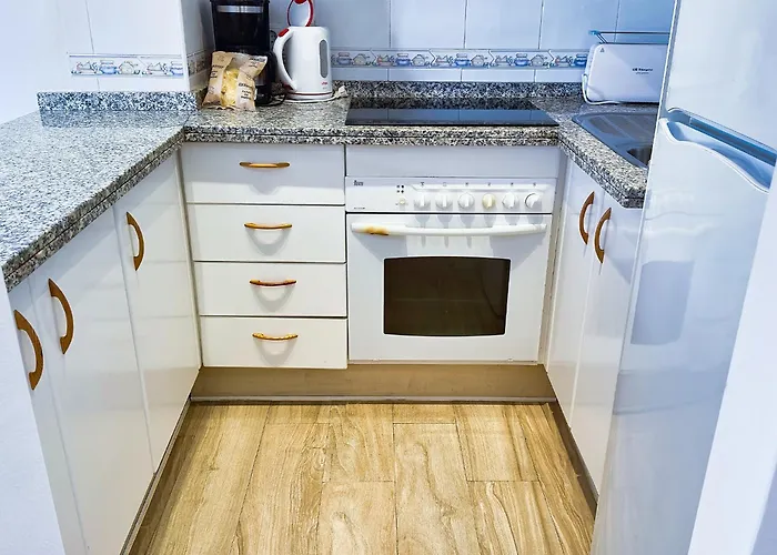 Skol 242 Excellent One Bedroom With Sea Views * 마르베야