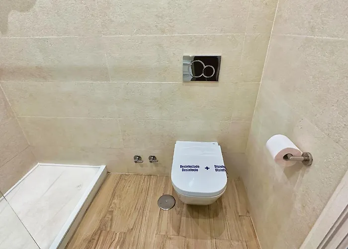 Skol 242 Excellent One Bedroom With Sea Views マルベーリャ