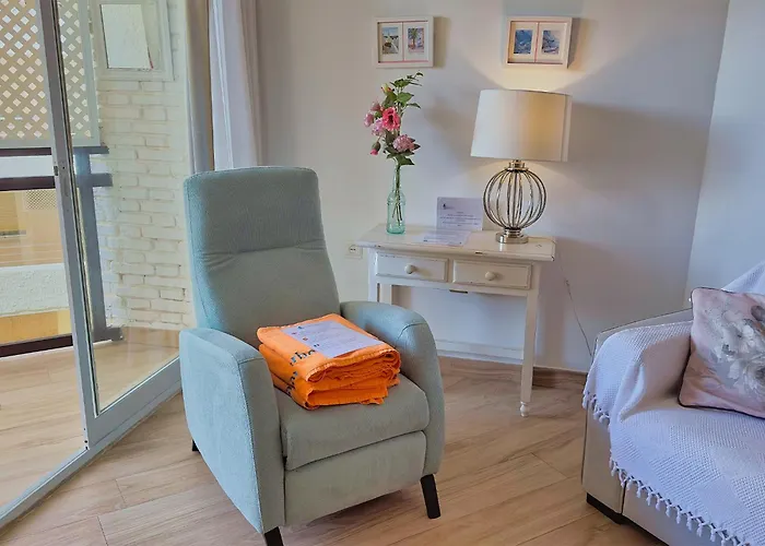 Skol 242 Excellent One Bedroom With Sea Views شقة *